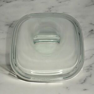 PYREX 680-C Clear Square Lid with Fin Handle